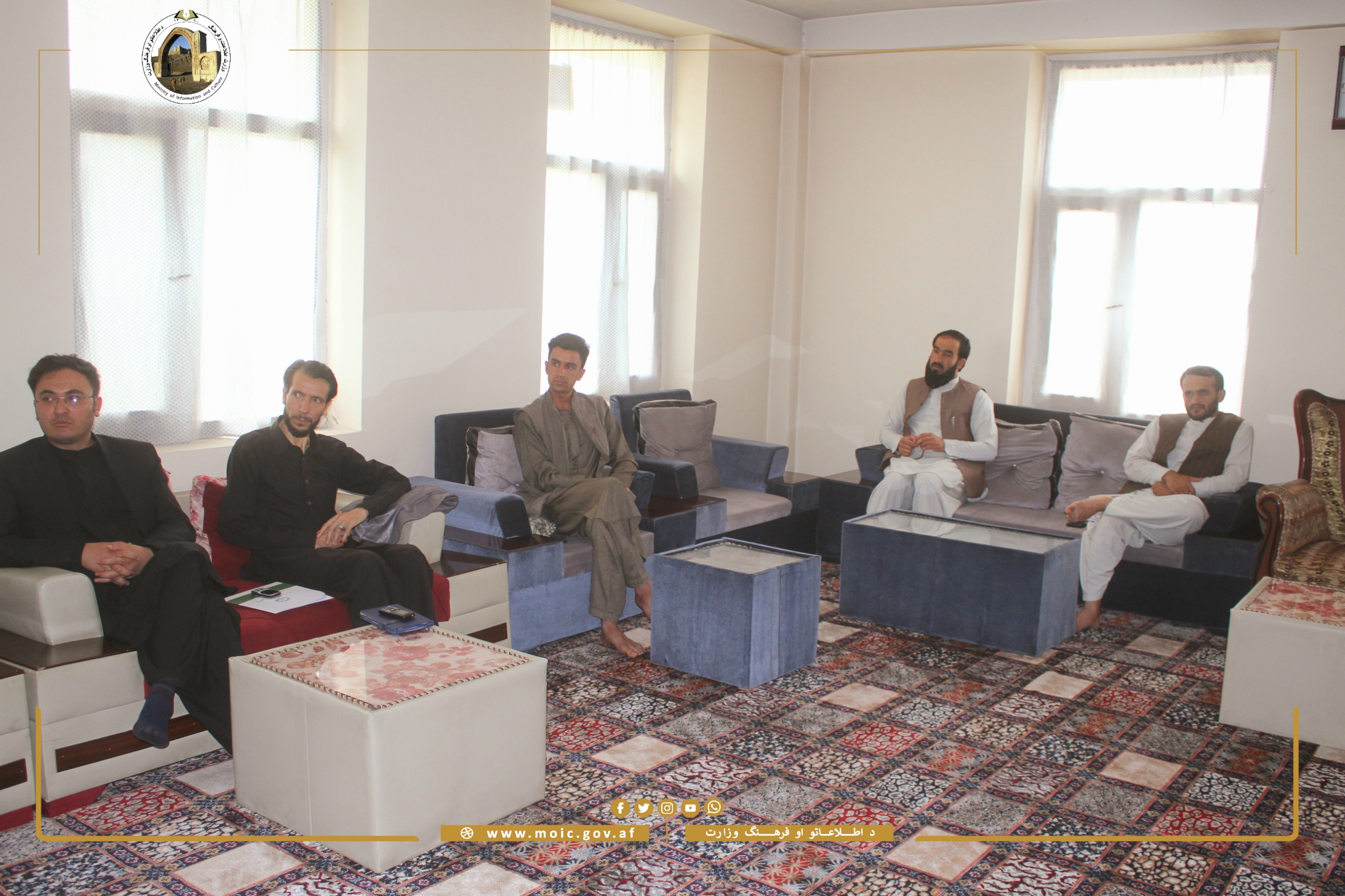 Educational Centers Should Help Avoid Foreign Words in National Languages