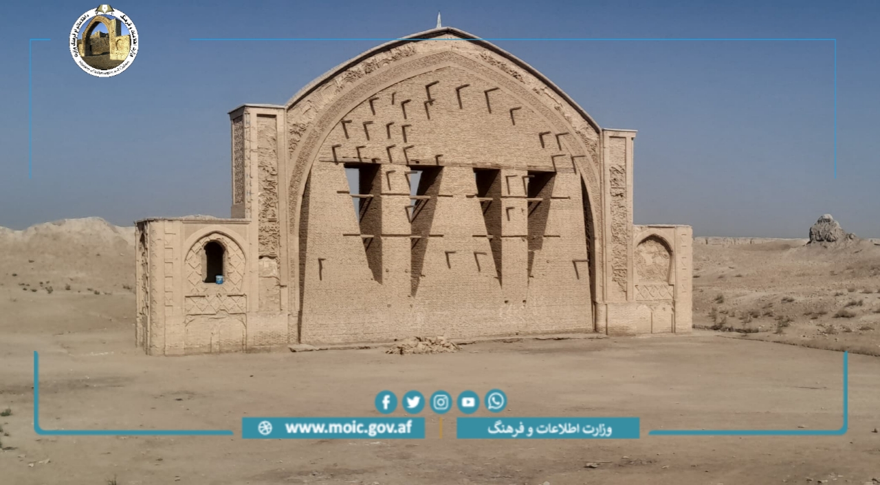 یبلات